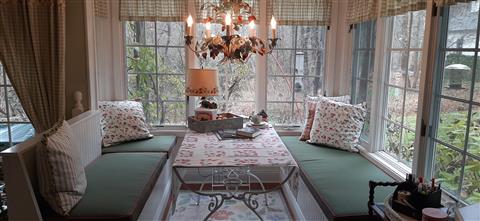 OMG....LOVE THE CUSHIONS!!!