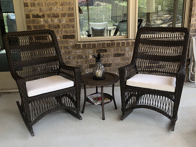 Custom Seat Cushion - Slightly Rounded Back Corners
DIMENSIONS	20″ Wide  x  18″ Deep  x  2″ Thick
STRUCTURE	Boxed Edge
FABRIC	Sunbrella White (57003-0000)
FILLING	Polyurethane Foam
With Fiber Batting
TIES	No ties