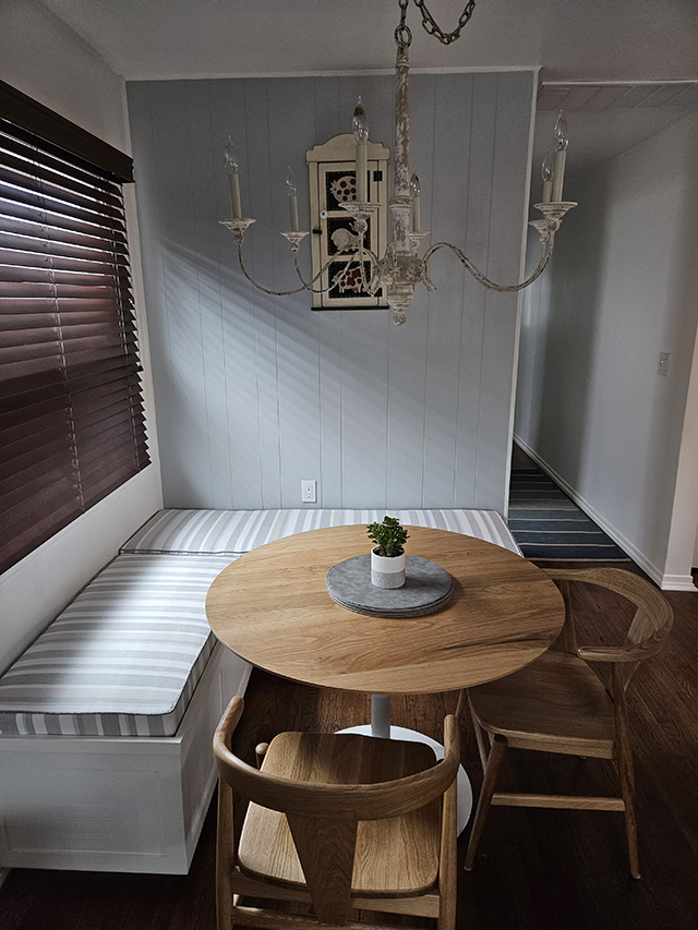 2 Bench SX in Glimpse Seagull with Chartes Gull trim, no ties, Polyurethane foam with fiber batting