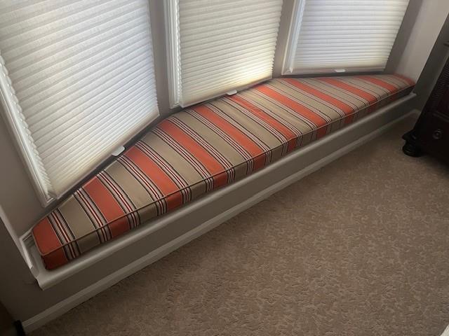 1 custom trapezoid bench cushion set in boxed construction with Sunbrella Passage Poppy fabric, double welt Sunbrella Heather Beige trimming, polyurethane foam with fiber batting, no ties